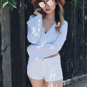 WINDSOR Bellsleeve Crop Top